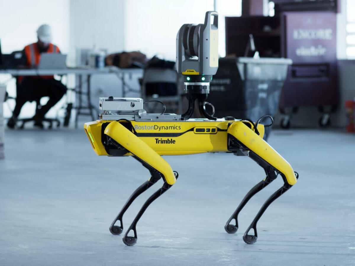 Le chien robot de Boston Dynamics en charge de la maintenance d'une  plateforme pétrolière
