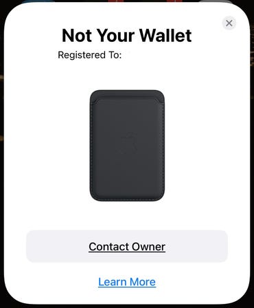 iPhone 13 : on a testé le porte-cartes MagSafe qu'Apple ne veut plus que  vous perdiez