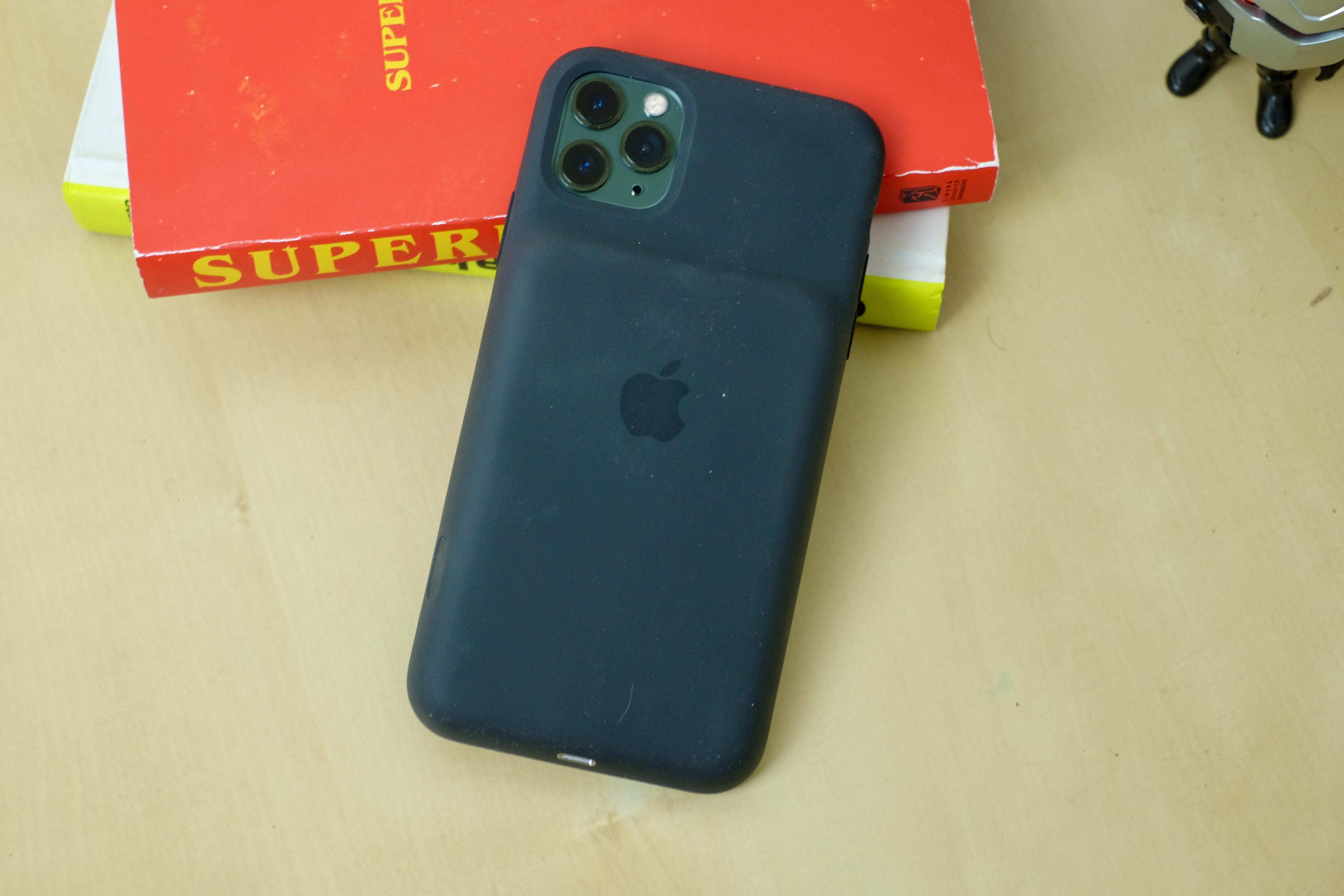 Apple's iPhone 11 Smart Battery Case review: This battery case