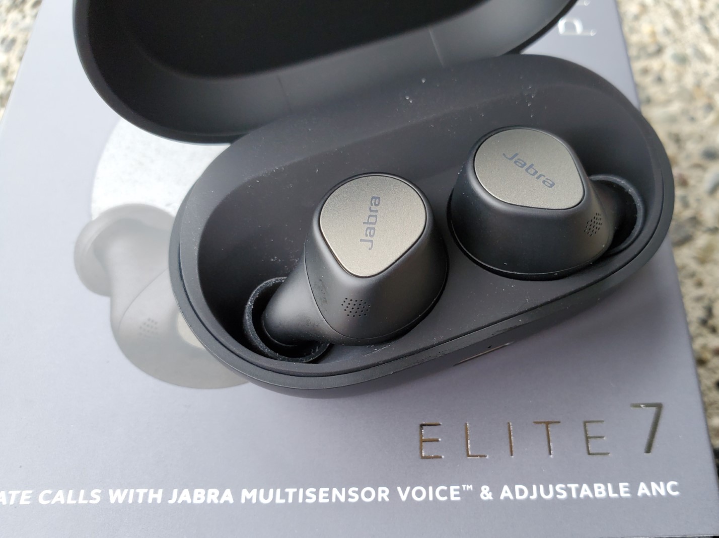 The new Jabra Elite 7 Pro TWS earbuds feature new voice-call enhancing  technology along with adjustable ANC -  News