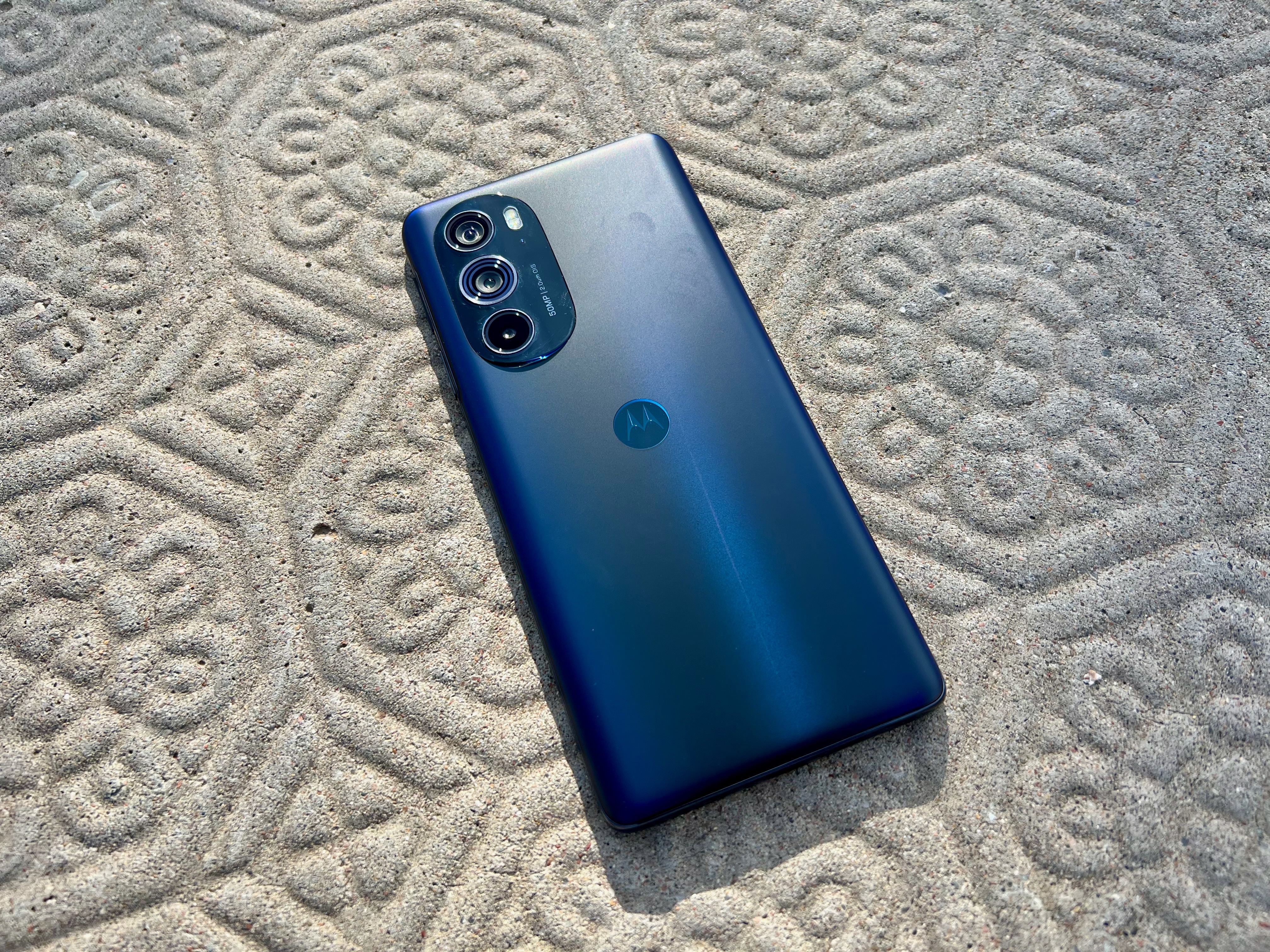 Motorola Moto Edge 30 Pro review: is it really a flagship?