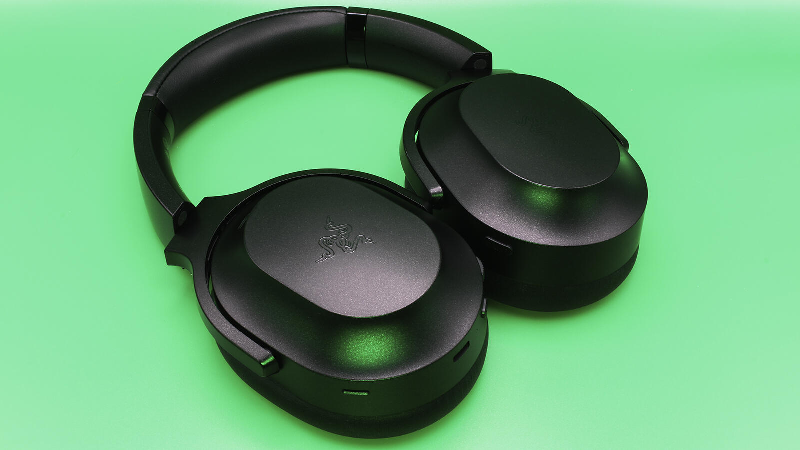 Razer Barracuda Pro review: A less embarrassing gaming headset