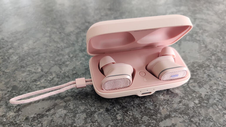 wireless earphones case