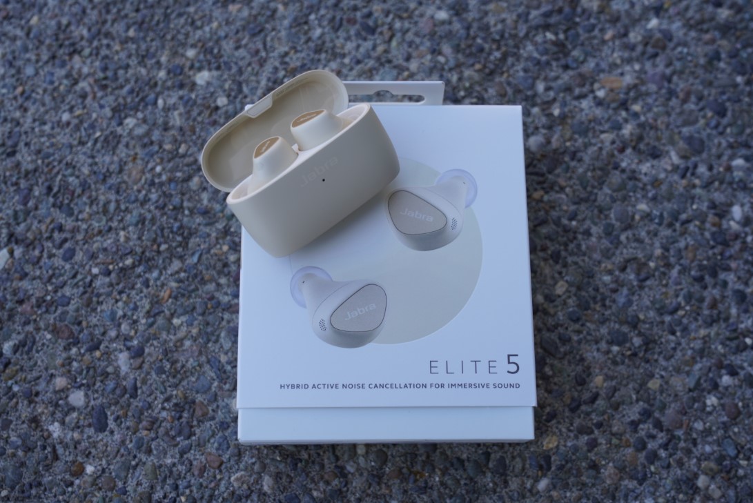 Jabra Elite 10 review: comfy noise cancelling earbuds with spatial