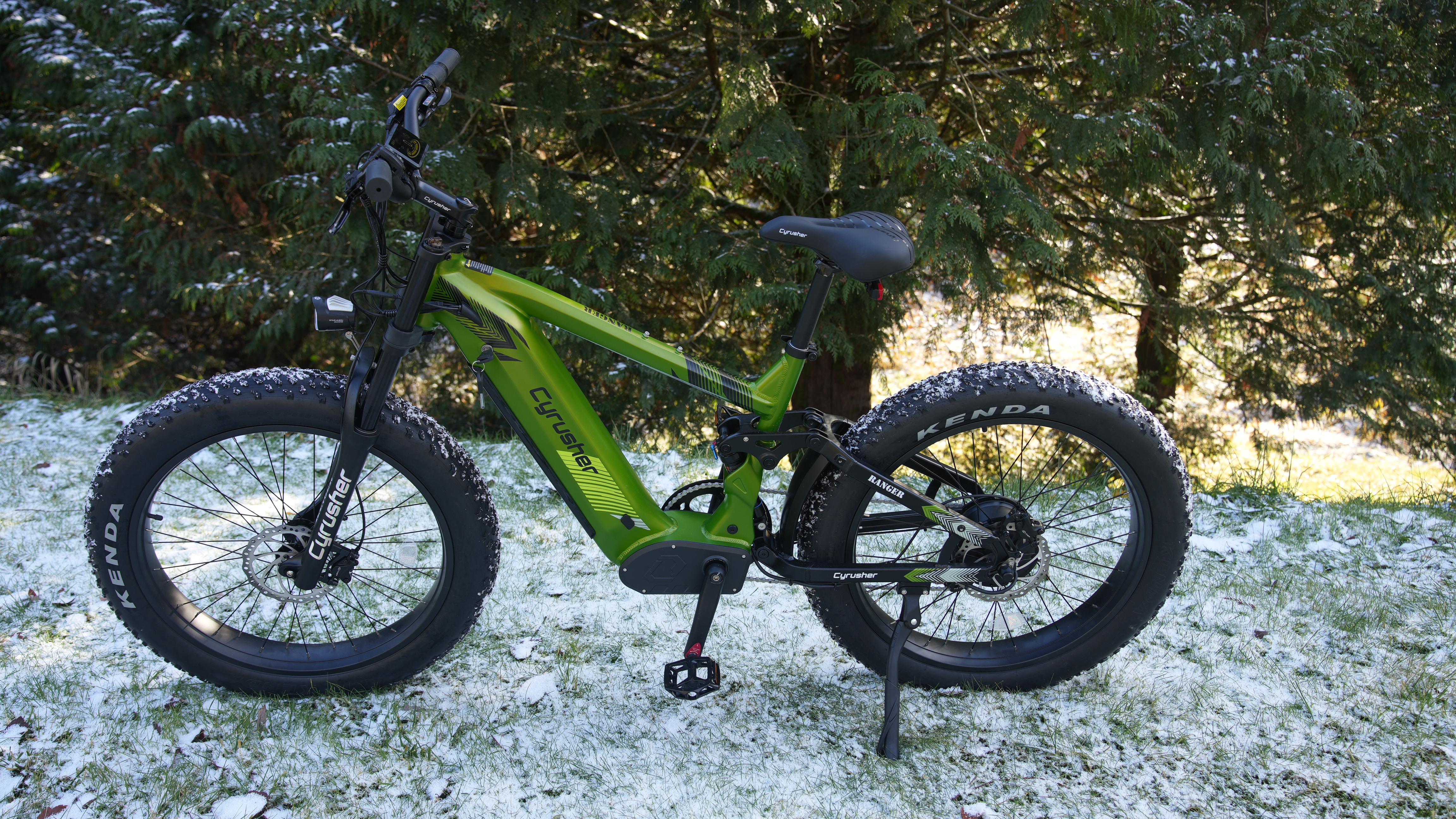 This heavy-duty e-bike had me flying off-road, grinning from ear