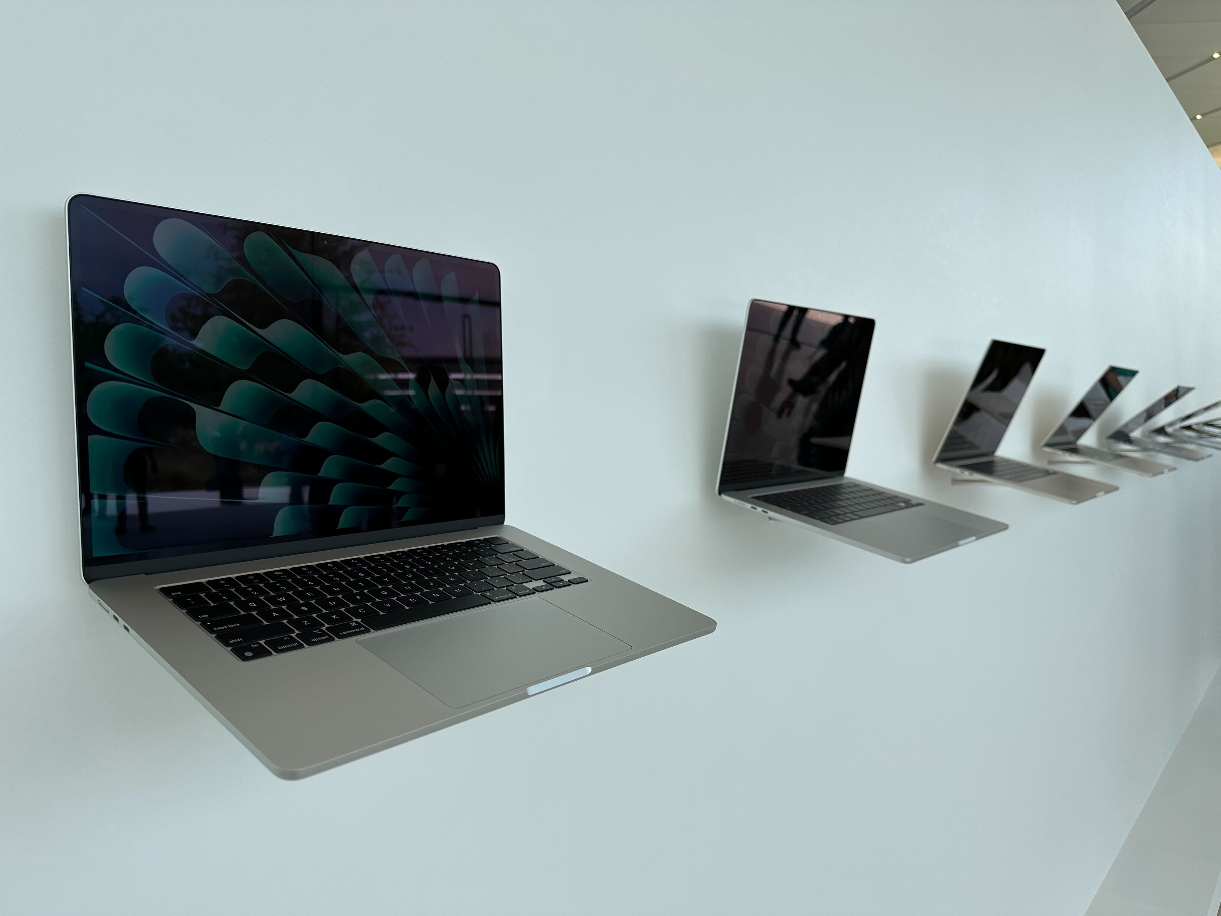 Le MacBook Pro 14 pouces déjà dans la nature