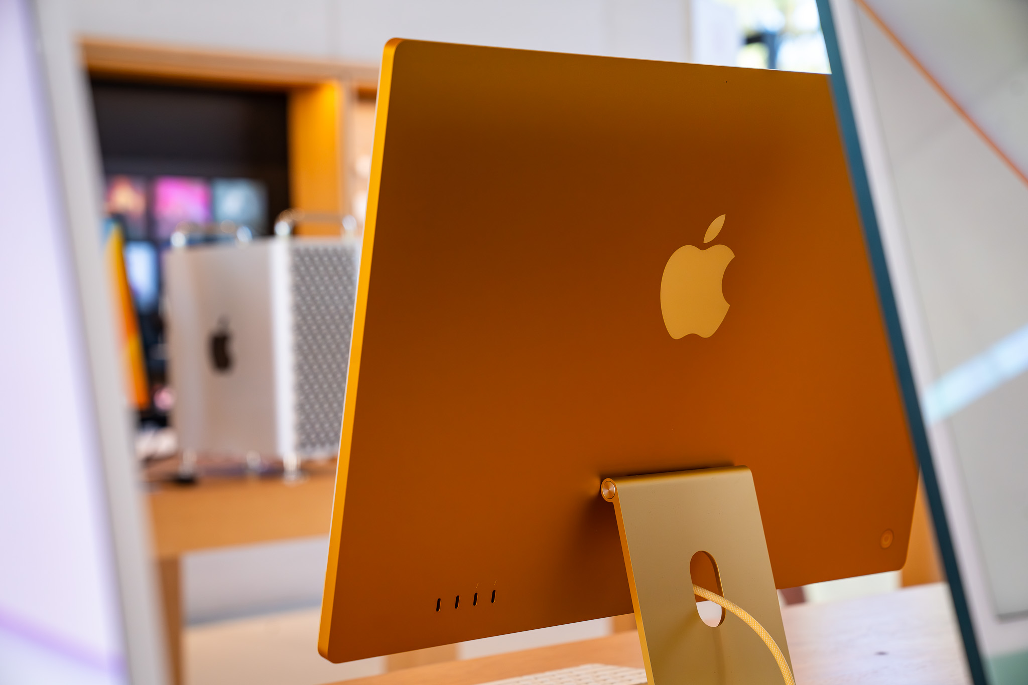 L'iMac 27 pouces bénéficie d'une refonte majeure - Apple (FR)