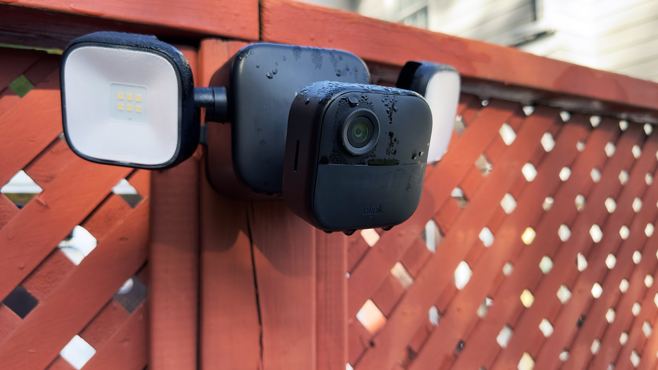 Test caméra Blink Outdoor 4 Floodlight : Une bonne caméra de