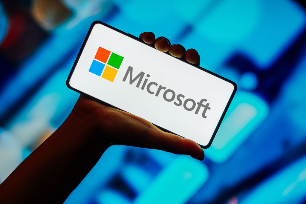 Microsoft a temporairement bloqué l'accès à ChatGPT pour ses employés