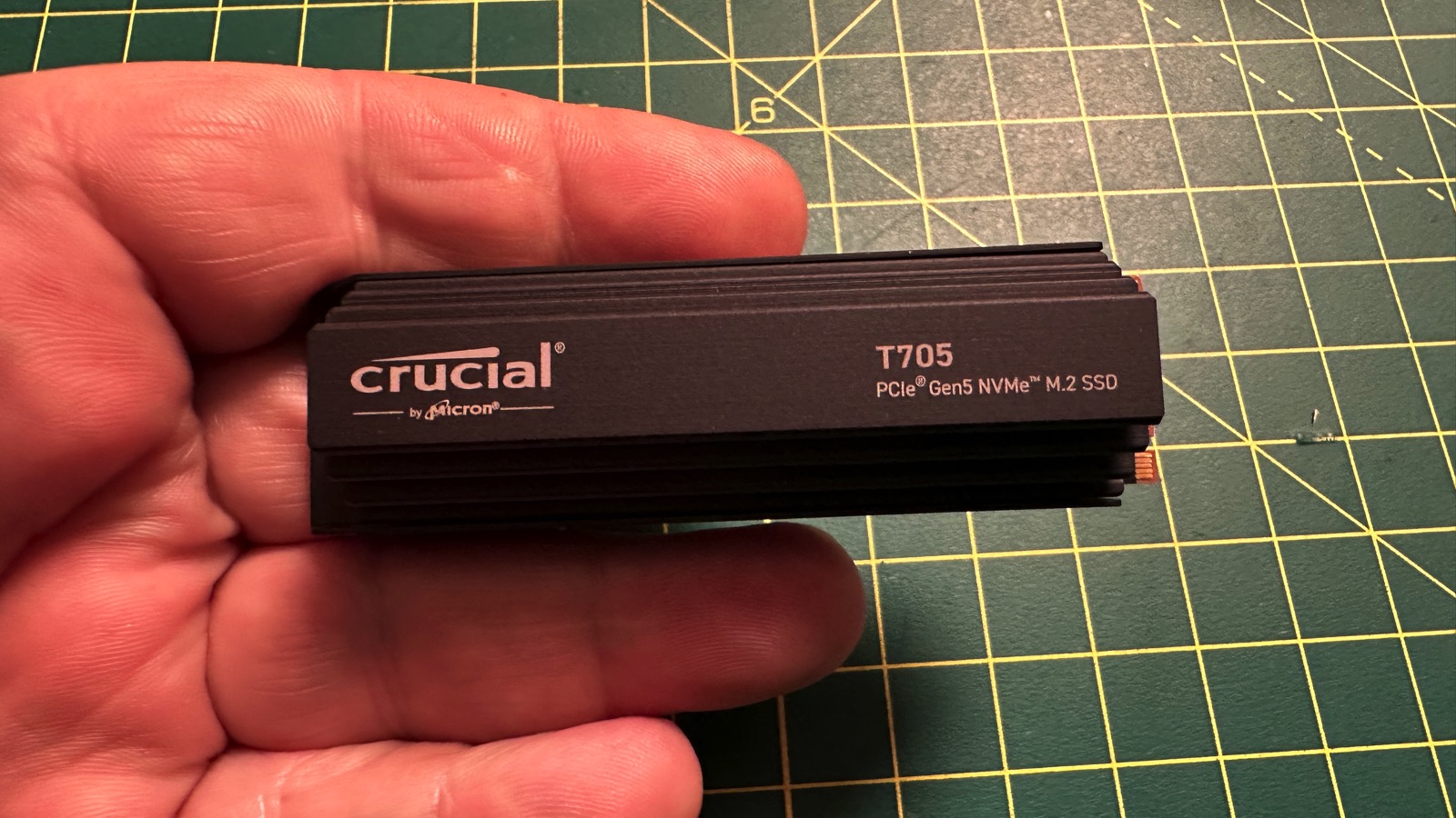 Test SSD Crucial T705 PCIe Gen5 NVMe M.2 : J'ai testé le SSD le plus rapide au monde, les résultats vont vous faire pleurer