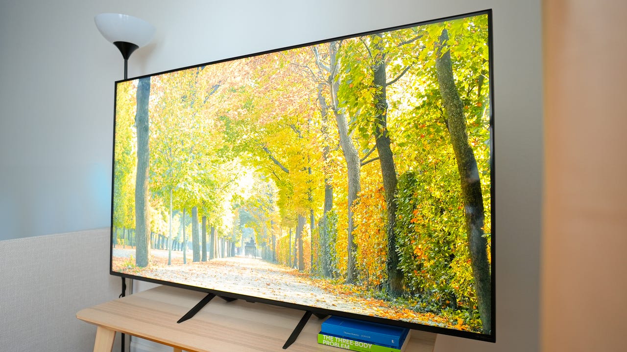 LG QNED90T TV