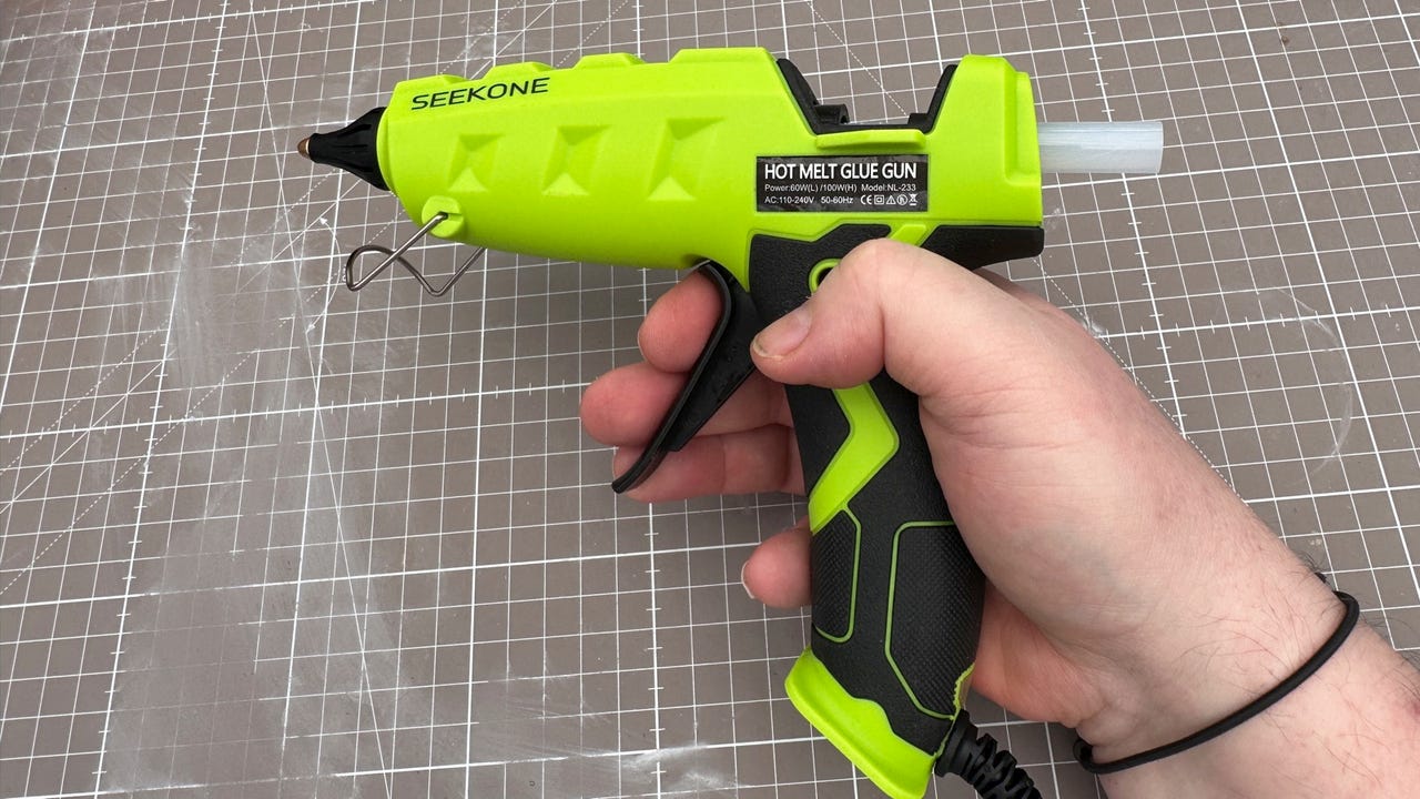 Glue Gun with Work Pad and Glue Sticks
