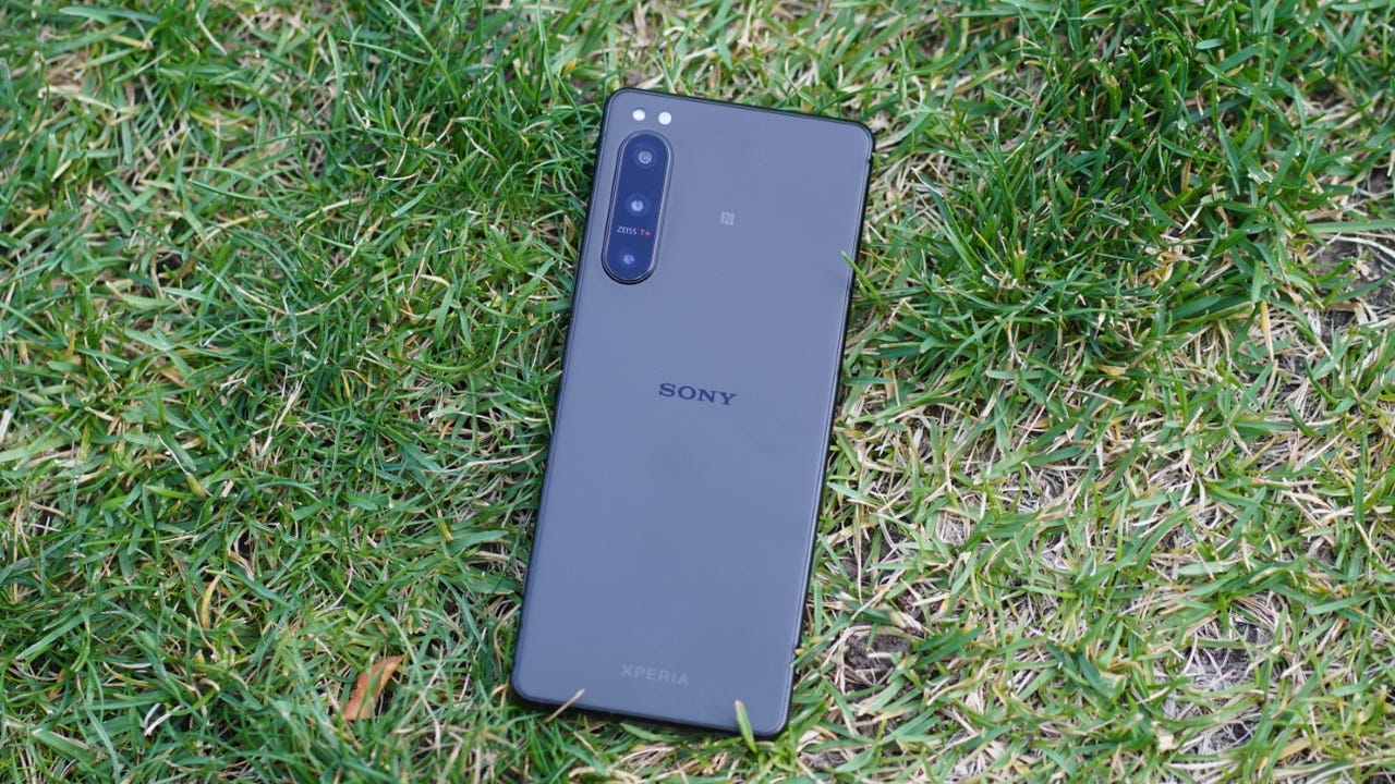 Meet Sony Xperia 5 IV: The content-creating, compact phone of your dreams