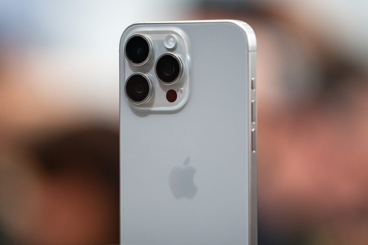 iPhone 15 Pro Max 'Tetraprism' Means Better 5x Telephoto Camera - CNET