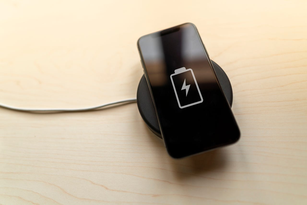 Faster wireless charging coming soon to more Android phones, thanks to  Apple's MagSafe
