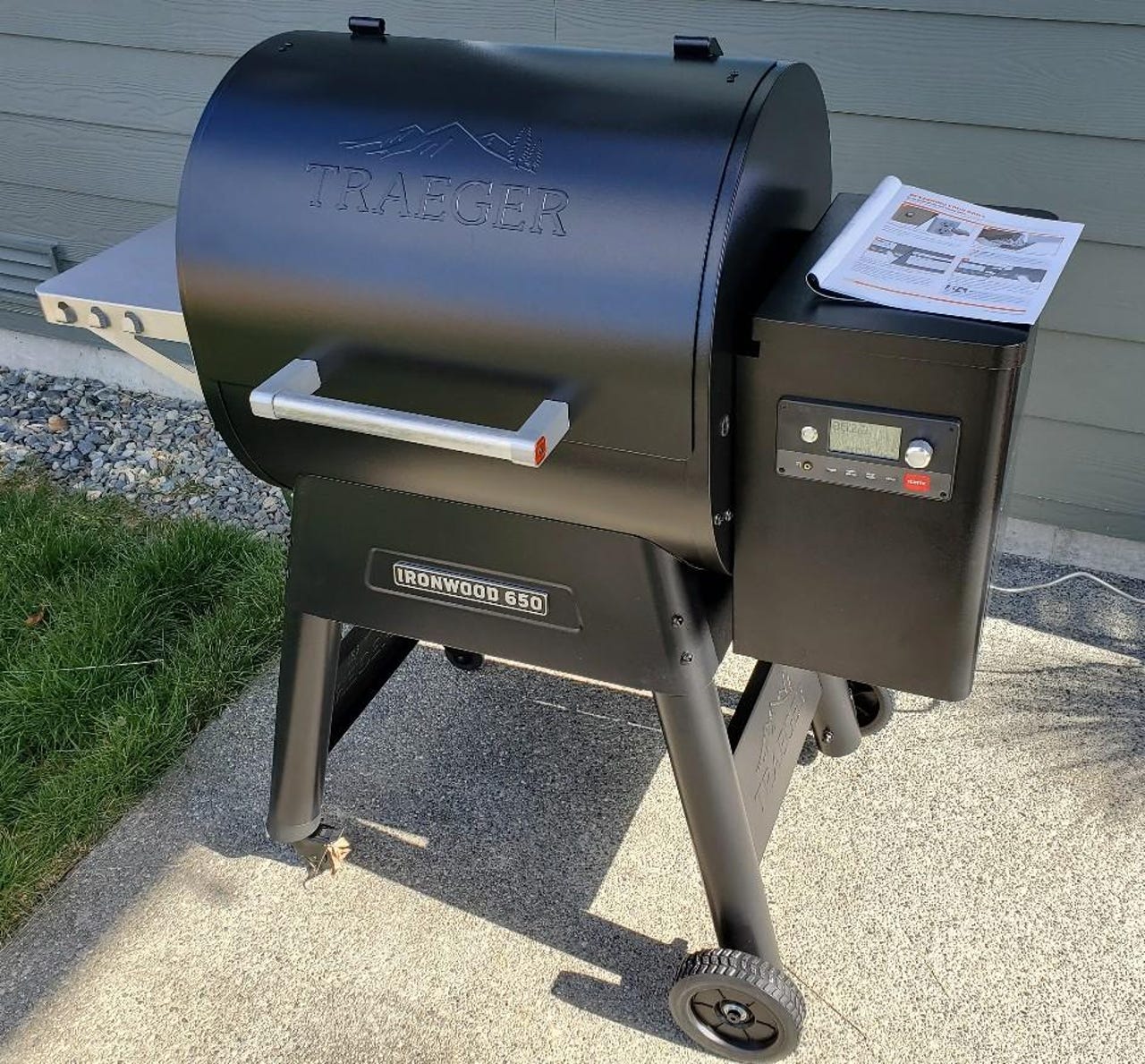 Anyone else own a Traeger here? Need help with cleaning outside of