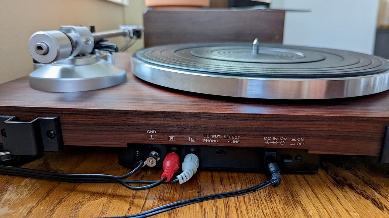 Audio-Technica AT-LPW50BT-RW review: This turntable shines, wired