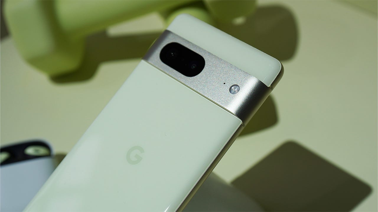Google Pixel 2 Revealed: Photos, Release Date, Price, Specs