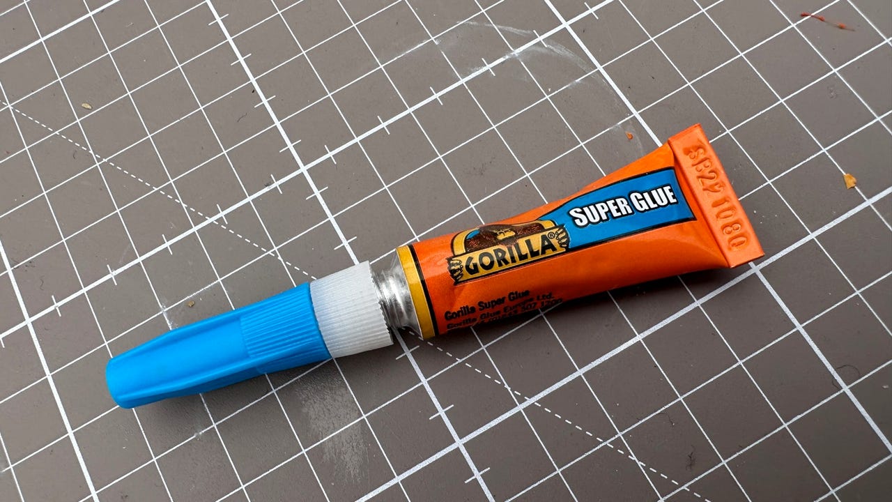 The Best Glue for Automotive Plastic (Including Superglue and Epoxy Glue)
