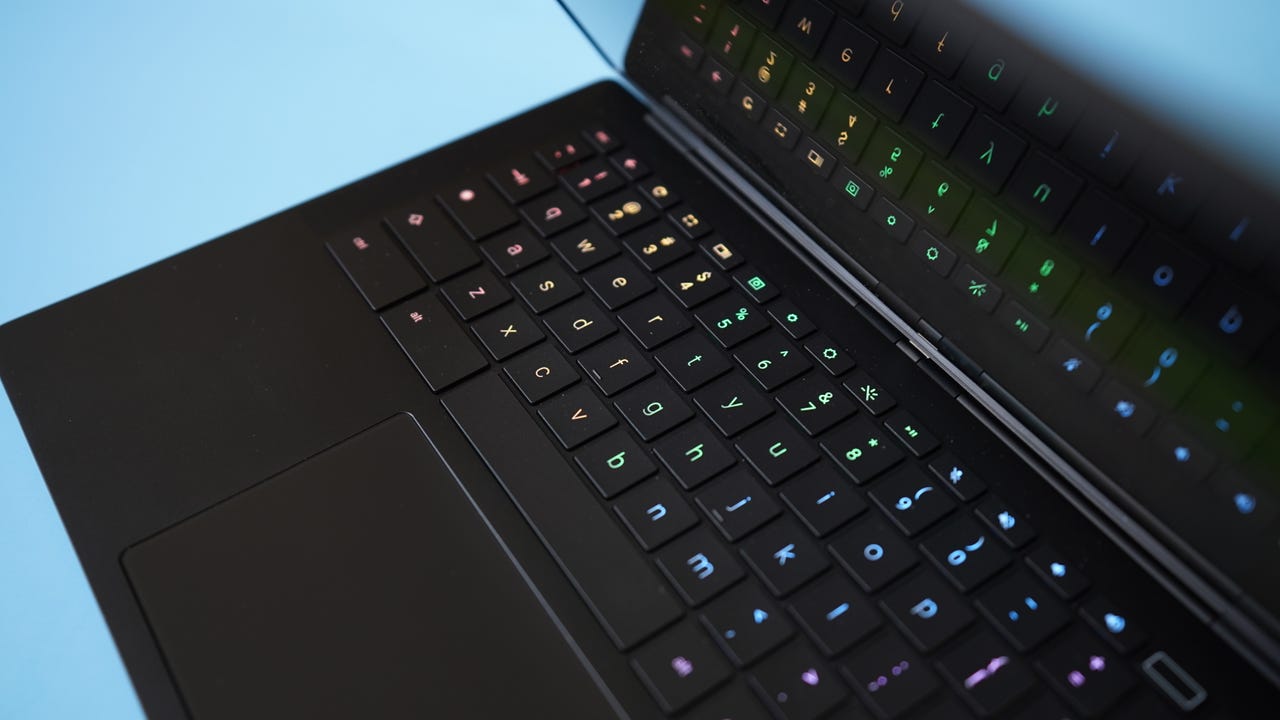 HP Dragonfly Pro Chromebook RGB Keyboard