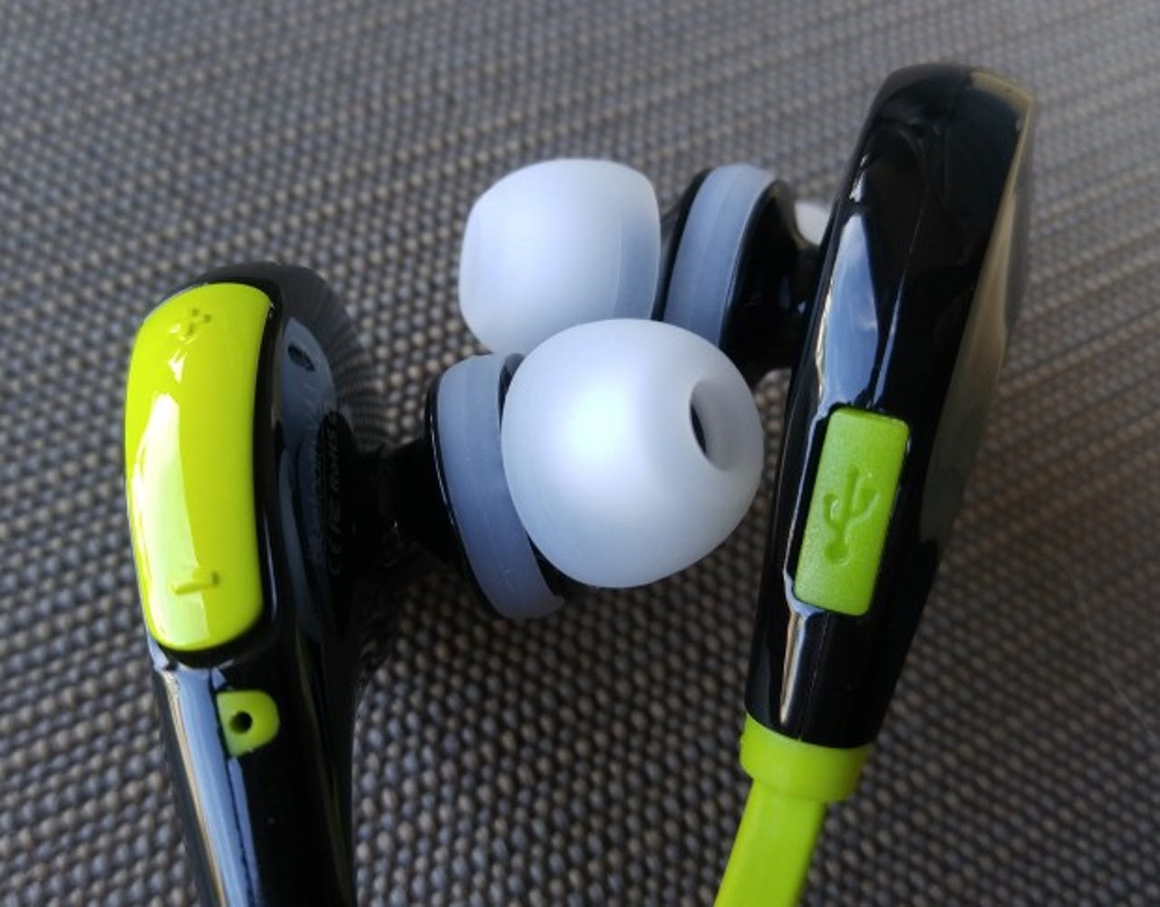 BlueAnt Embrace Stereo Headphones review: BlueAnt Embrace Stereo Headphones  - CNET