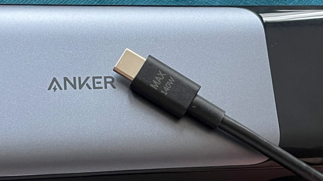 The best power bank for MacBook Pro owners, now 39% off for Black Friday