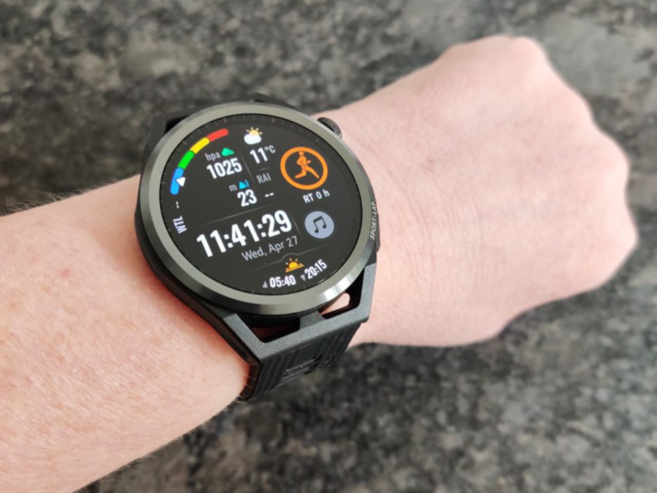 Huawei Watch GT Runner, hands on: sports on the track | ZDNET