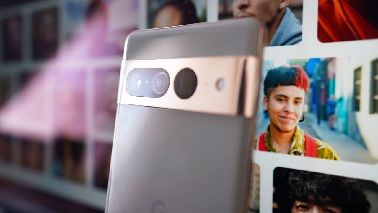 Google Pixel 7 là một trong những dòng smartphone cao cấp được mong đợi nhất. Với tính năng chụp ảnh đỉnh cao và hiệu suất mạnh mẽ, Pixel 7 sẽ đáp ứng tất cả nhu cầu của bạn. Hãy nhấn vào hình ảnh để khám phá các tính năng độc đáo của Pixel 7!